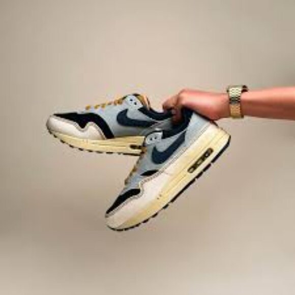 Nike AIR MAX 1 '87 "AURA/MIDNIGHT NAVY/ PALE IVORY" Men's 12.5 / W14 - Picture 9 of 10